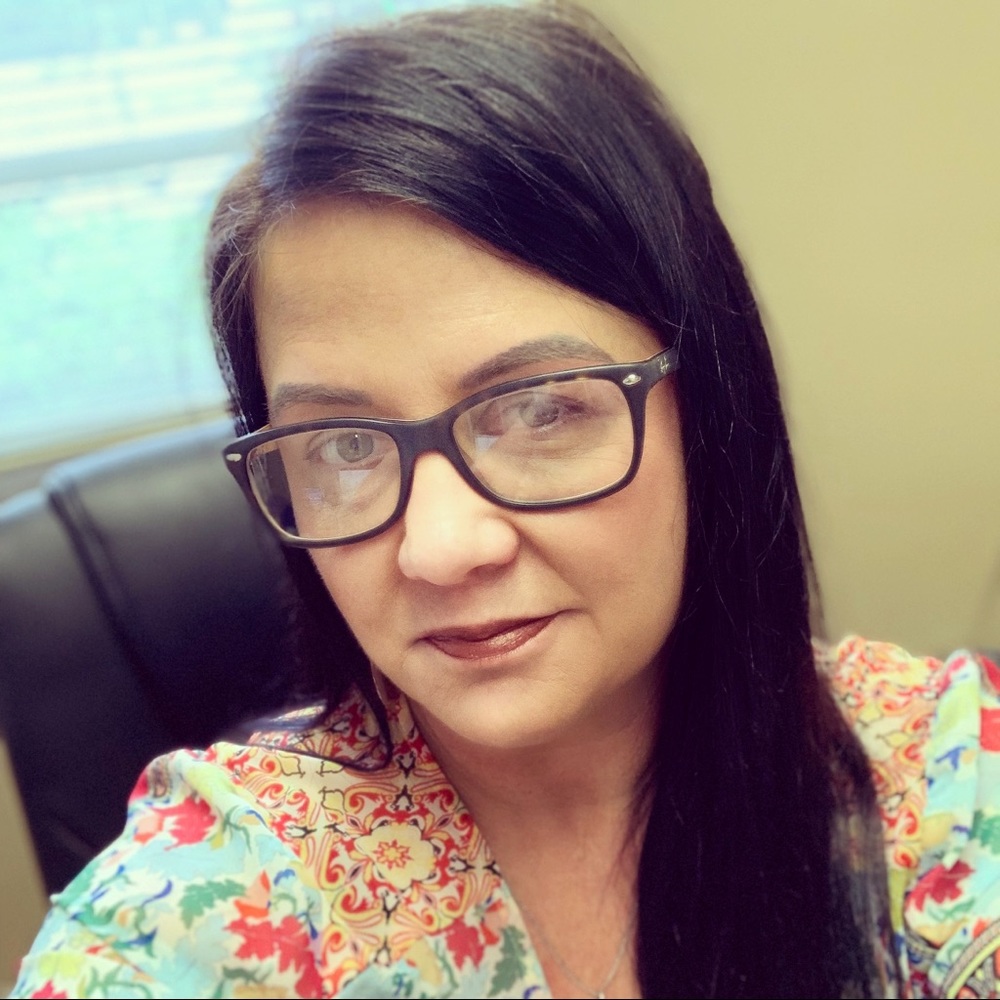 Meet your Posher, Jennifer